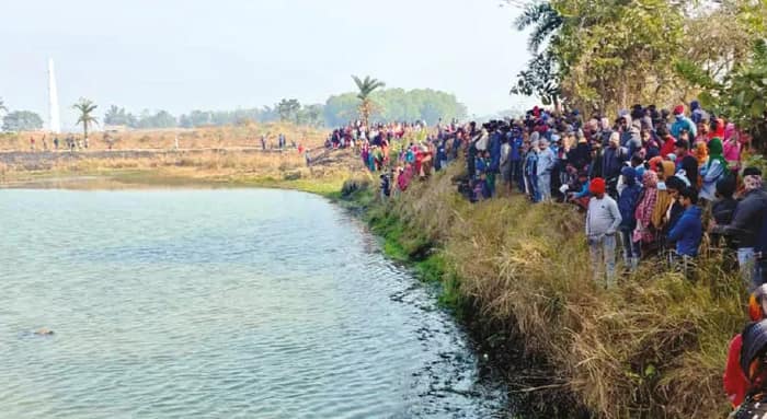 পুকুরে নিখোঁজ বধূর দেহ, ধৃত শ্বশুর সহ ৩