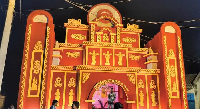চন্দ্রপুর তরুণ সংঘের সরস্বতী পুজোয় উন্মদনা