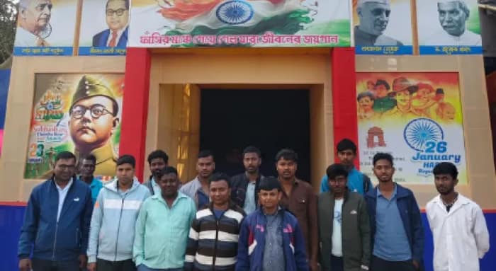 রঘুনাথপুরে তরুণ সংঘের পঞ্চমী মেলা ঘিরে উৎসবের আমেজ