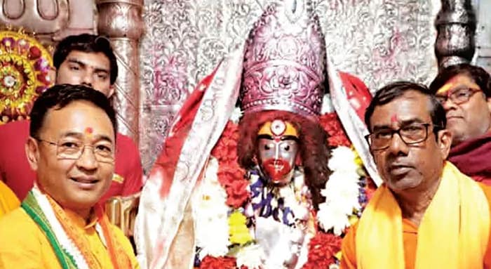 তারাপীঠ মন্দিরে পুজো দিলেন সিকিমের মুখ্যমন্ত্রী প্রেম সিং
