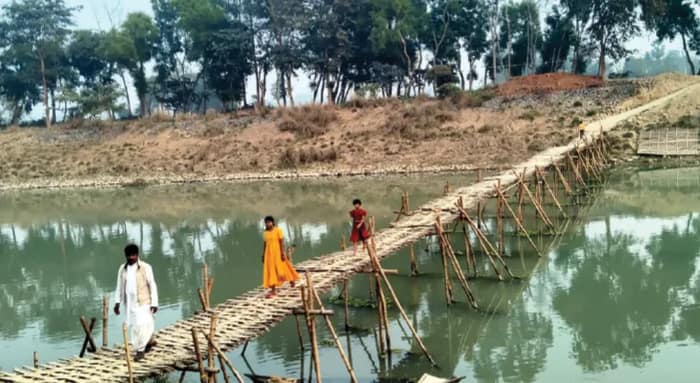 চাঁদা তুলে সাঁকো বানানোর প্রস্তুতি