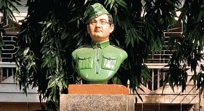 জঙ্গিপুরে নেতাজির সভাস্থল এখন শিশুদের পার্ক, পড়ে থাকে অযত্নে