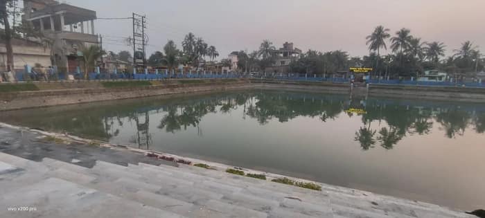 ভোল বদল কাঁচা পুকুরের, সুদৃশ্য বাঁধানো ঘাট, পুকুর ঘিরে সৌন্দর্যায়ন বাঁশদ্রণীর দিনেশ নগরে
