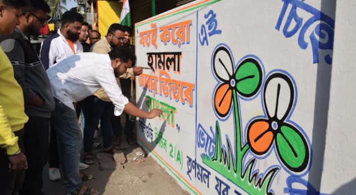 দেওয়াল দখলের মধ্যে দিয়ে ভোটপ্রচার শুরু শাসক দলের