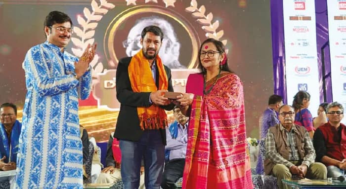 ৬ বিশিষ্টকে সম্মান কলকাতা বইমেলায়