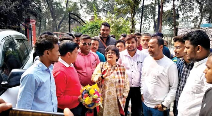 বিধানসভা: বিশেষ দায়িত্ব পেয়ে বালুরঘাটে কামব্যাক অর্পিতার
