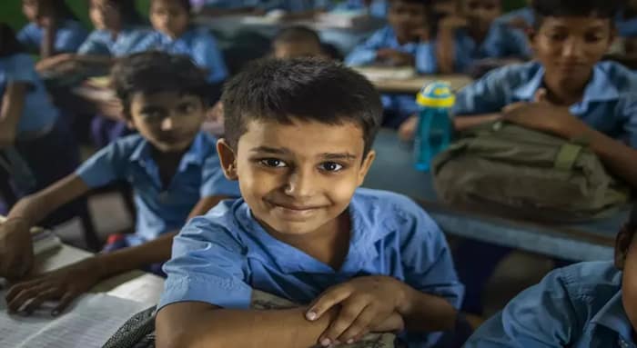 ‘শিক্ষার আর দরকার নেই’, সংসার টানতে গোটা দেশে স্কুলছুট ৪৪% শিশু-কিশোর