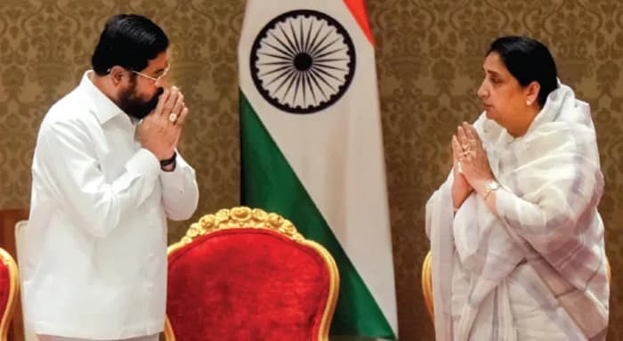 মহারাষ্ট্রে এই প্রথম মহিলা উপমুখ্যমন্ত্রী শপথ নিলেন অজিত-পত্নী সুনেত্রা