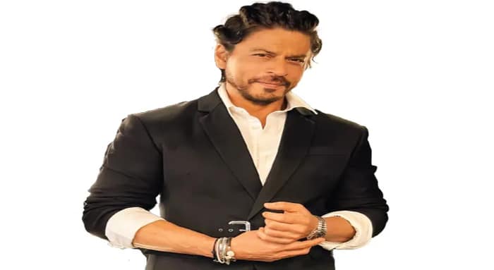 বন্ধুর  ভূমিকায়