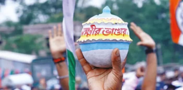 লক্ষ্মীর ভাণ্ডার’-এর টাকা বৃদ্ধি বুথ ধরে ধরে প্রচারে তৃণমূল