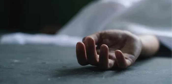 বকেয়া টাকা দাবি করতেই ঠিকাদারের হাতে প্রান গেল দুই শ্রমিকের