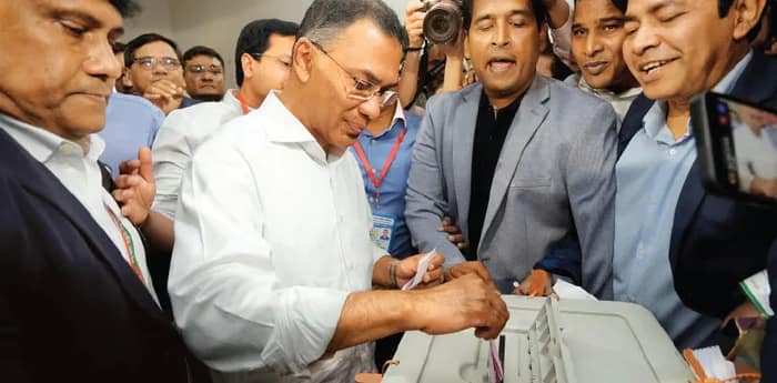 হিংসার ভোটে এগিয়ে বিএনপি, বাংলাদেশে দেদার বোমাবাজি-ছাপ্পা-খুন নেতা