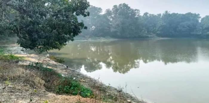 খুনের ঘটনার জেরে প্রবেশে নিষেধাজ্ঞা, ২০ বছর ধরে জনমানবহীন মাকড়শা পুকুর