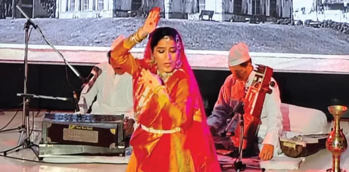 গুলাবিজানের জীবনচরিত