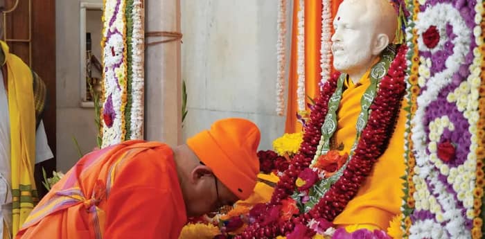 কামারপুকুরে পালিত ঠাকুরের জন্মতিথি চর্চায় মোদির পোস্ট, ভক্তদের নিন্দা, ‘স্বামী রামকৃষ্ণ পরমহংসদেব’ বলে ঠাকুরকে সম্বোধন প্রধানমন্ত্রীর