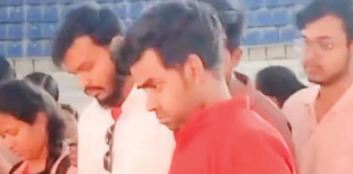 লাইন দিয়ে যুবসাথীতে আবেদন বিজেপির যুব নেতা-নেত্রীদের