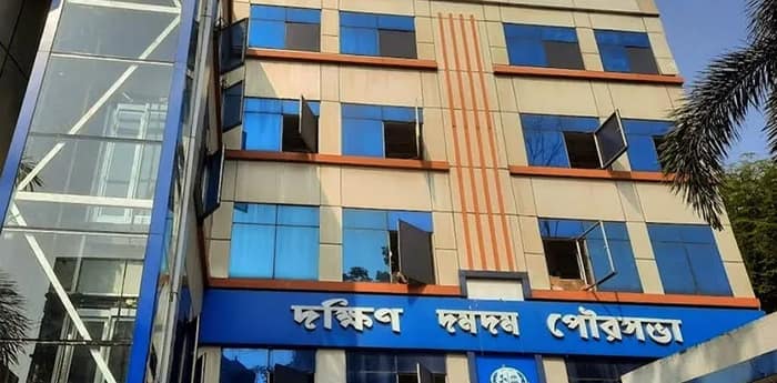 দিনে ২৫ থেকে মাসে ৩৫০ টাকা ভাতা বাড়ছে অস্থায়ী কর্মীদের, সঙ্গে ইএসআই, দরাজহস্ত দক্ষিণ দমদম পুরসভা