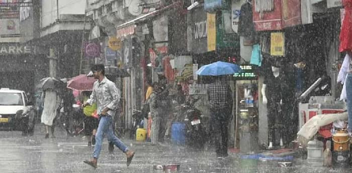 আগামি সপ্তাহে দক্ষিণবঙ্গের কিছু জেলায় থাকছে হালকা বৃষ্টির পূর্বাভাস