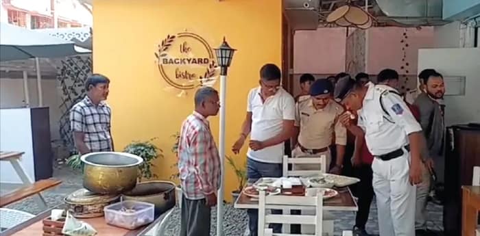 ফ্রিজে রাখা বাসি মাংস-খাবার! শিলিগুড়ি দেশবন্ধুপাড়ার রেস্তরাঁ, মিষ্টির দোকানে অভিযান খাদ্যসুরক্ষা দপ্তরের