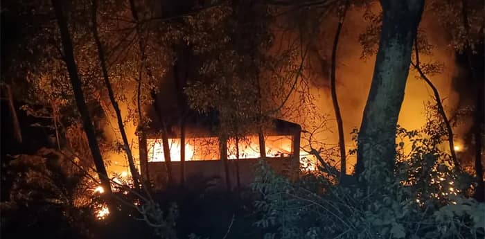 বীরভূমের জয়দেবে বর্জ্য ফেলার ঘরে হঠাত্ আগুন, চা়ঞ্চল্য এলাকায়
