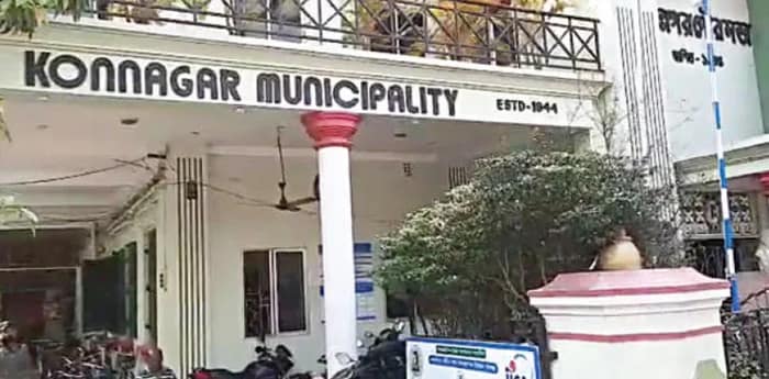 কাটল পোর্ট ট্রাস্টের জট, এবার গঙ্গা দূষণ  ছাড়া যান্ত্রিকভাবে প্রতিমা বিসর্জনের ব্যবস্থা