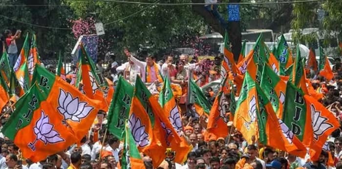 প্রচারে বেরিয়ে সাম্প্রদায়িক উস্কানি দেওয়ার অভিযোগ বিজেপির বিরুদ্ধে, থানায় অভিযোগ দায়ের দু’পক্ষের