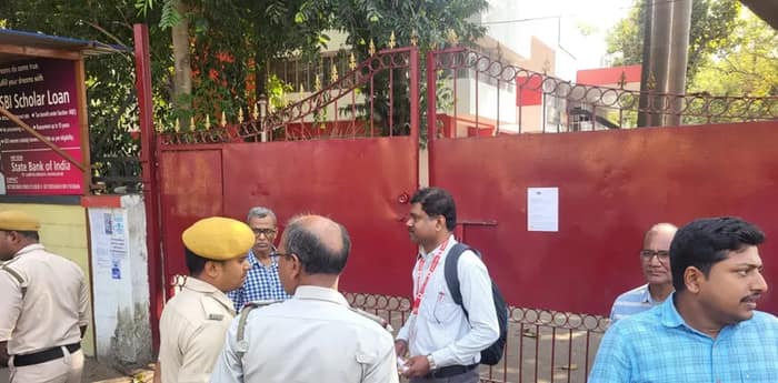 খড়্গপুর আইআইটি ক্যাম্পাসে বিস্ফোরণের হুমকি মেল ঘিরে আতঙ্ক