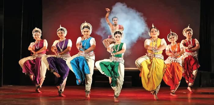 অপূর্ব নৃত্যনাট্যের উপস্থাপনা