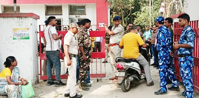‘উড়িয়ে দেওয়া হবে’! ই-মেলে বোমাতঙ্ক গৌড়বঙ্গে, পরিষেবা ব্যাহত পোস্ট অফিসে