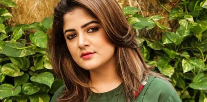 পুলিশের দ্বারস্থ শ্রাবন্তী