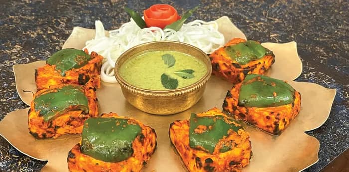 দোলের বিশেষ মেনু