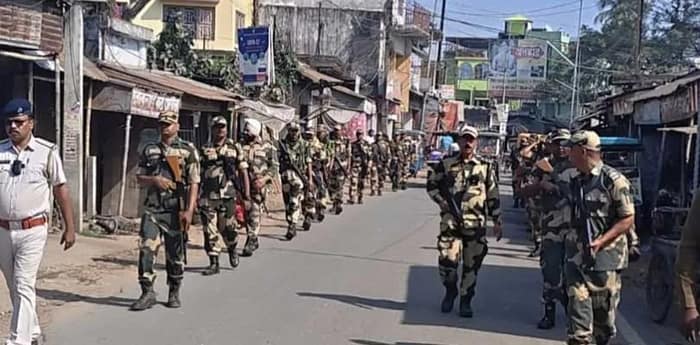 বনগাঁ, বাগদায় চলছে কেন্দ্রীয় বাহিনীর রুট মার্চ