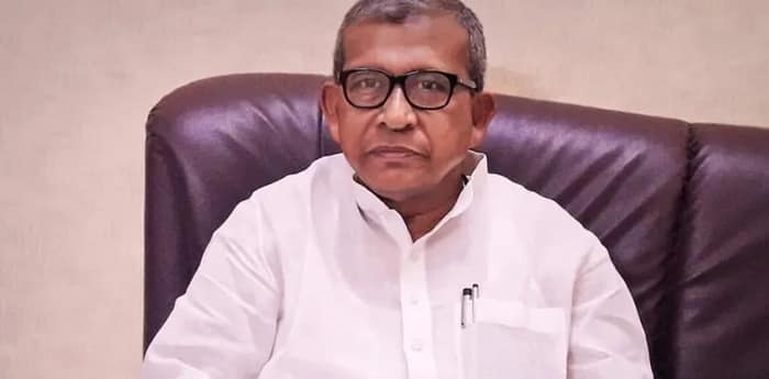 সবং কলেজে নবীনবরণ অনুষ্ঠানে পড়ুয়া ও অধ্যাপকদের কড়া হুঁশিয়ারি মানসের