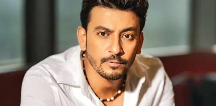 কনটেন্ট  ক্রিয়েটরের  চরিত্রে বনি