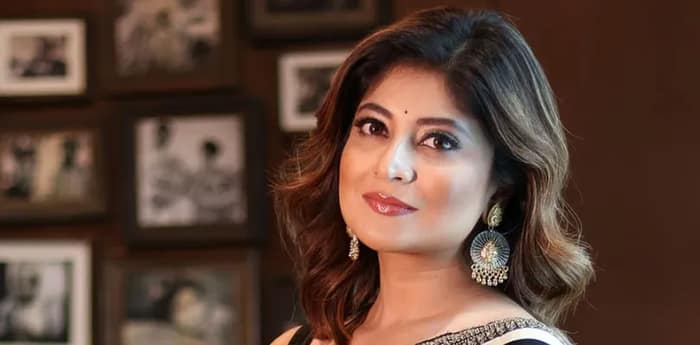 বিমান বাতিলে বিপাকে সন্দীপ্তা