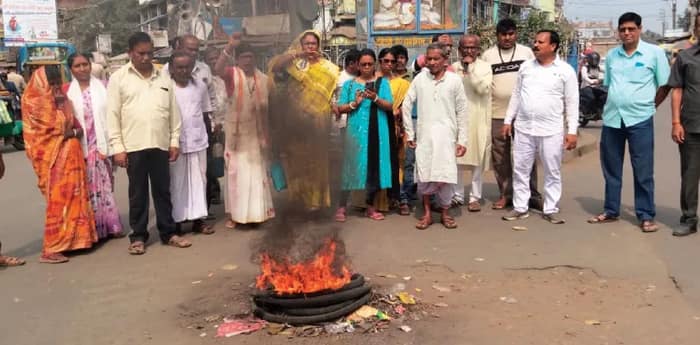 ভোটে জিতিয়ে ‘অভারতীয়’ তকমা! নাম বাদ ঘিরে ক্ষোভে ফুঁসছে মতুয়ারা