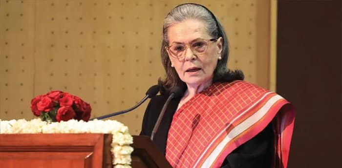 ইরান ইস্যুতে নয়াদিল্লির অবস্থানের নিন্দায় সরব সোনিয়া গান্ধী