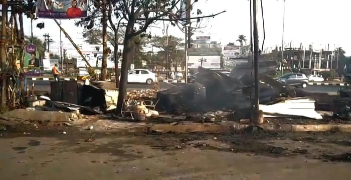 বাগনানের লাইব্রেরি মোড়ে বিধ্বংসী আগুন, পুড়লো ১০টি অস্থায়ী দোকান, ঘটনাস্থলে দমকলের তিনটি ইঞ্জিন