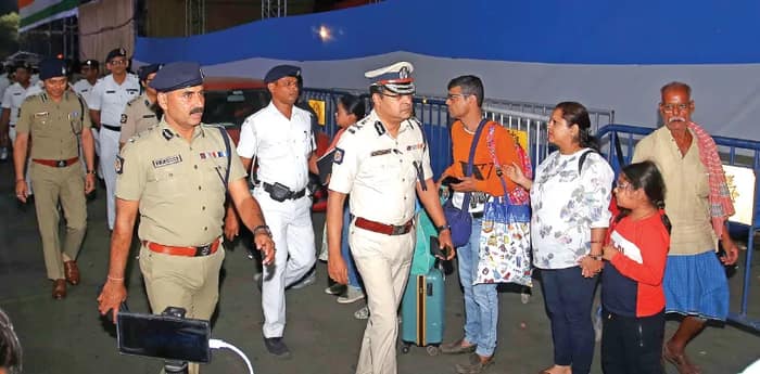 আজ ধর্মতলায় মমতার ধরনা, মঞ্চে বঞ্চিত বৈধ ভোটার, এসআইআরে মৃতদের পরিবারও