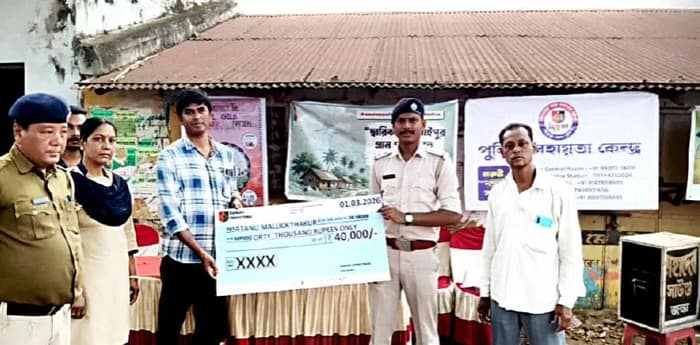 বিষ্ণুপুরে সাইবার প্রতারণায় খোওয়া যাওয়া কয়েক লক্ষ ফিরিয়ে দিল পুলিশ