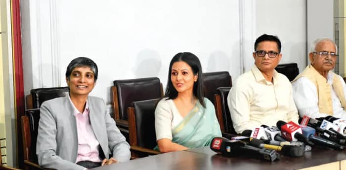 তৃণমূল প্রার্থী কোয়েল-মেনকা-রাজীব কুমারদের মনোনয়ন পর্ব মিটল নির্বিঘ্নে, ভুলে ভরা ছিল বিজেপির রাহুল সিনহার নথি