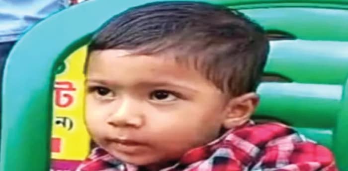 সন্তানকে বাঁচাতে ৯ কোটি টাকার ইনজেকশন দরকার, চিন্তায় দত্তপুকুরের পরিবার, মেরুদণ্ডের বিরল রোগে আক্রান্ত খুদে সোফিয়া