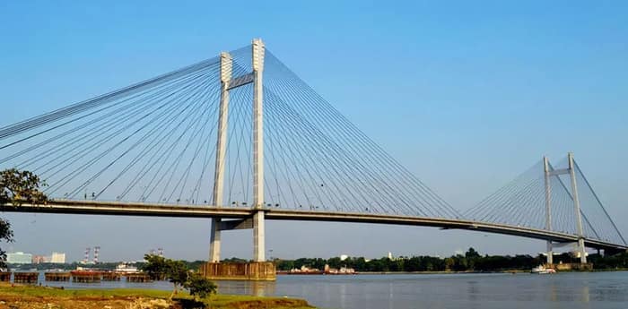 আজ বেলা ২টো পর্যন্ত বিদ্যাসাগর সেতু বন্ধ থাকবে