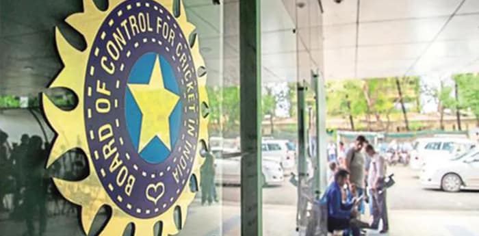 ক্রিকেটারদের শৃঙ্খলায় বাঁধতে কড়া হচ্ছে বোর্ড