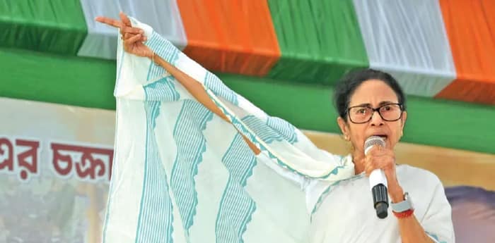 রান্নার গ্যাসের মূল্যবৃদ্ধির প্রতিবাদে আজ কলেজ স্কোয়ার থেকে ডোরিনা ক্রসিং পর্যন্ত তৃণমূলের মিছিল, থাকবেন মমতা বন্দ্যোপাধ্যায়