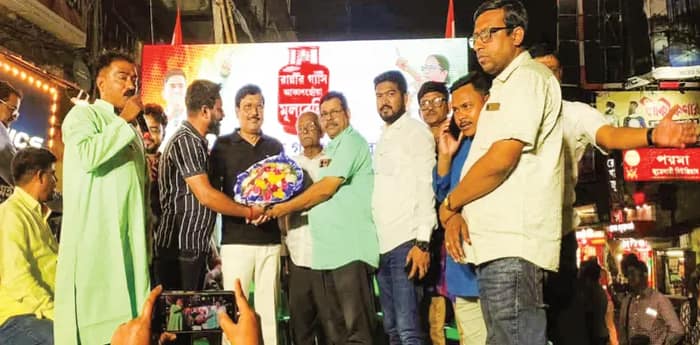 নাম ঘোষণা হতেই সবপক্ষকে পাশে টেনে একতার বার্তা সব্যসাচী দত্তর, ‘দলের অন্দরে কোনো দ্বন্দ্ব নেই, বারাসত জোড়াফুলেরই গড়’
