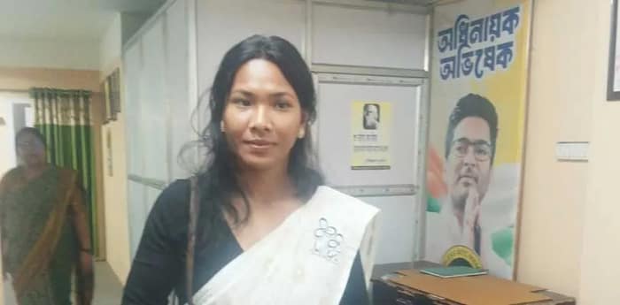 স্বপ্নাকে নিয়ে তৈরি হচ্ছে প্রচার ভিডিও, ওই ভিডিও দেখানো হবে রাজগঞ্জে