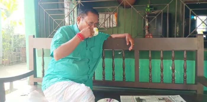 ভোটের উত্তাপ নেই, বাড়িতে নিঃসঙ্গ দিন কাটল অভিমানী রবি ঘোষ ও খগেশ্বরের