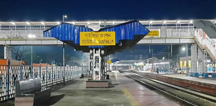 ভোটের মুখে বিজেপির গলার কাঁটা রেলসেতু ‘বাণিজ্য নগরী’র তকমা হারাচ্ছে সাঁইথিয়া