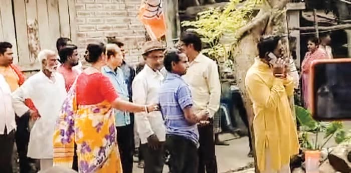 পূর্ব বর্ধমানে গৃহযুদ্ধে নাস্তানাবুদ বিজেপি